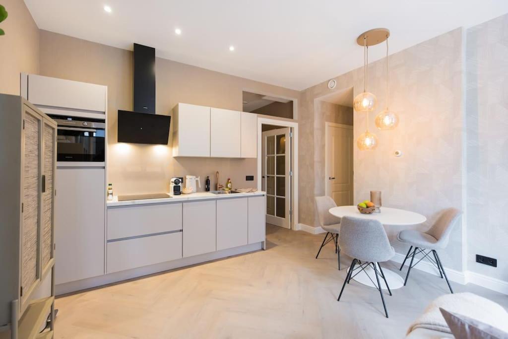 Haya Beachhouse - Queen Apartment *